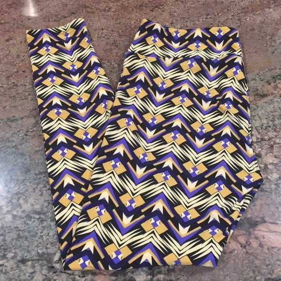 TC NWOT LuLaRoe Leggings H03 4372 - Picture 1 of 3